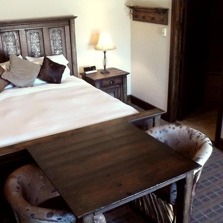 Rustic Creek Ranch Resort At North Jellystone Park 버레슨 외부 사진