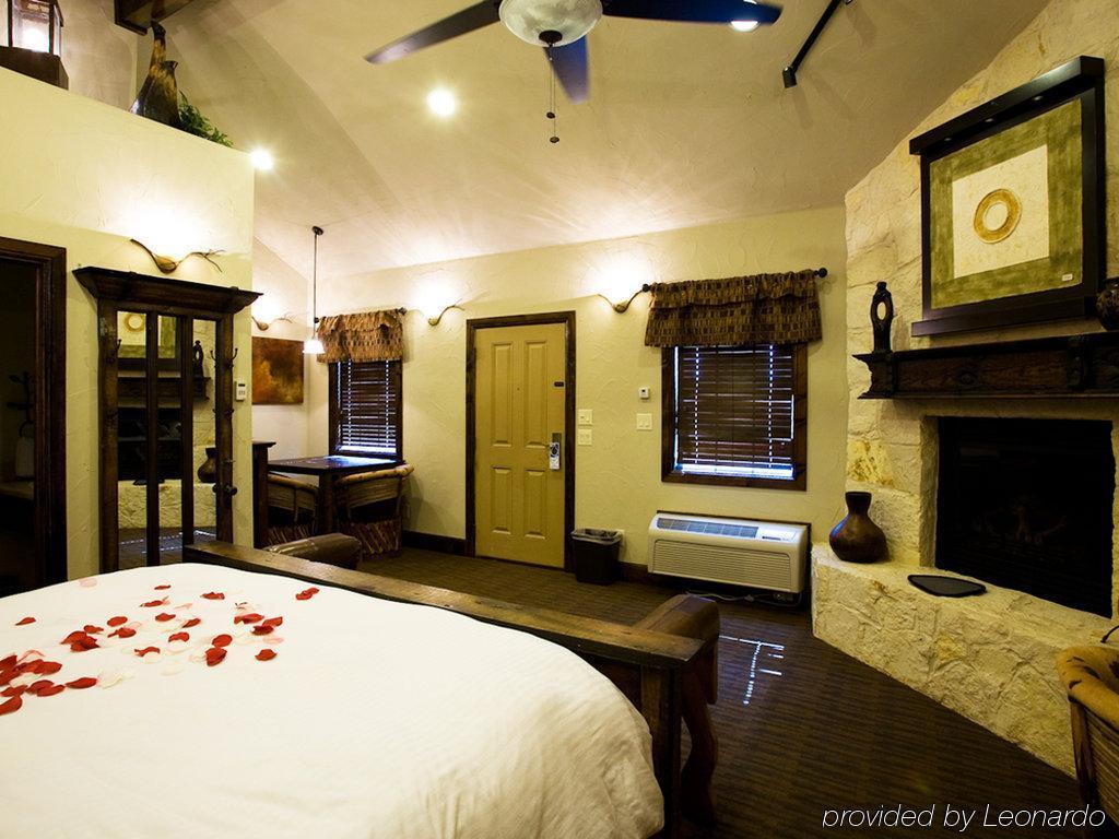 Rustic Creek Ranch Resort At North Jellystone Park 버레슨 외부 사진