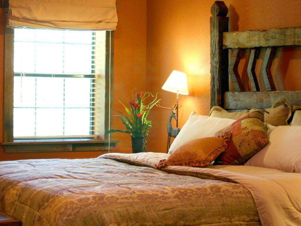 Rustic Creek Ranch Resort At North Jellystone Park 버레슨 외부 사진