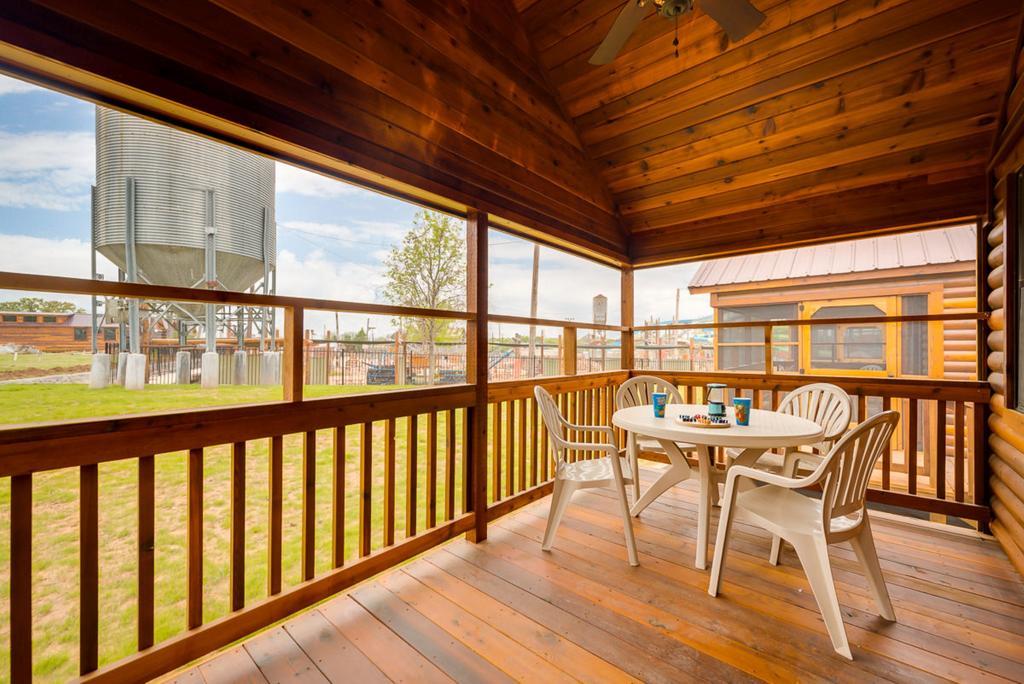 Rustic Creek Ranch Resort At North Jellystone Park 버레슨 외부 사진